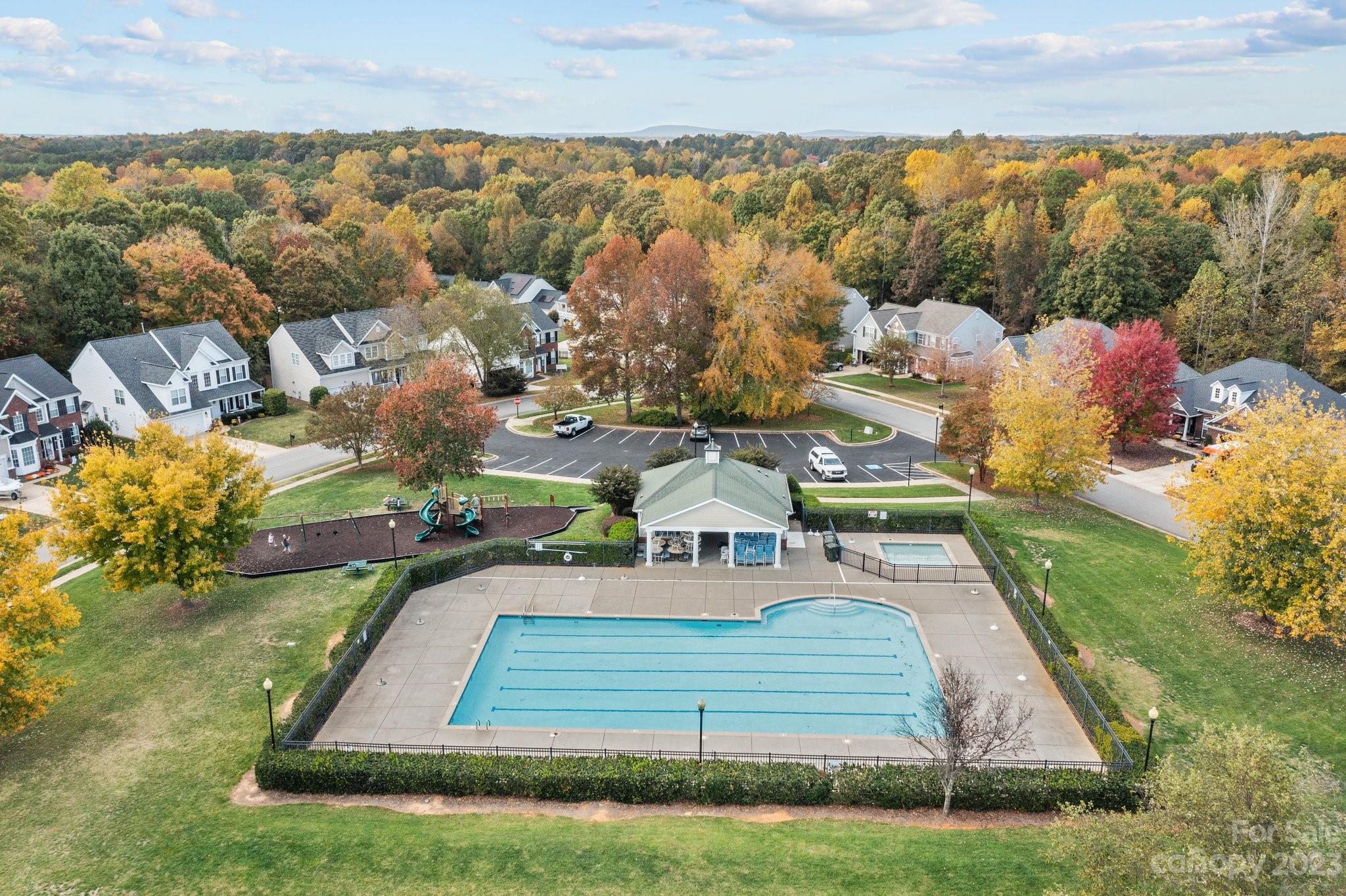 7701 Woodcrest Drive