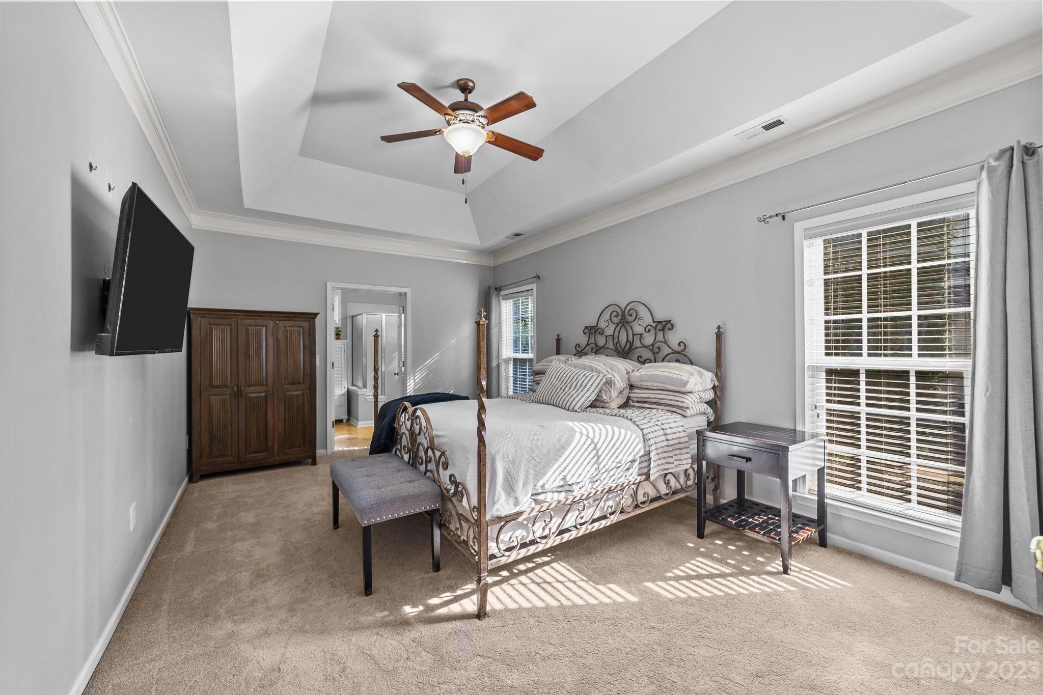 7701 Woodcrest Drive