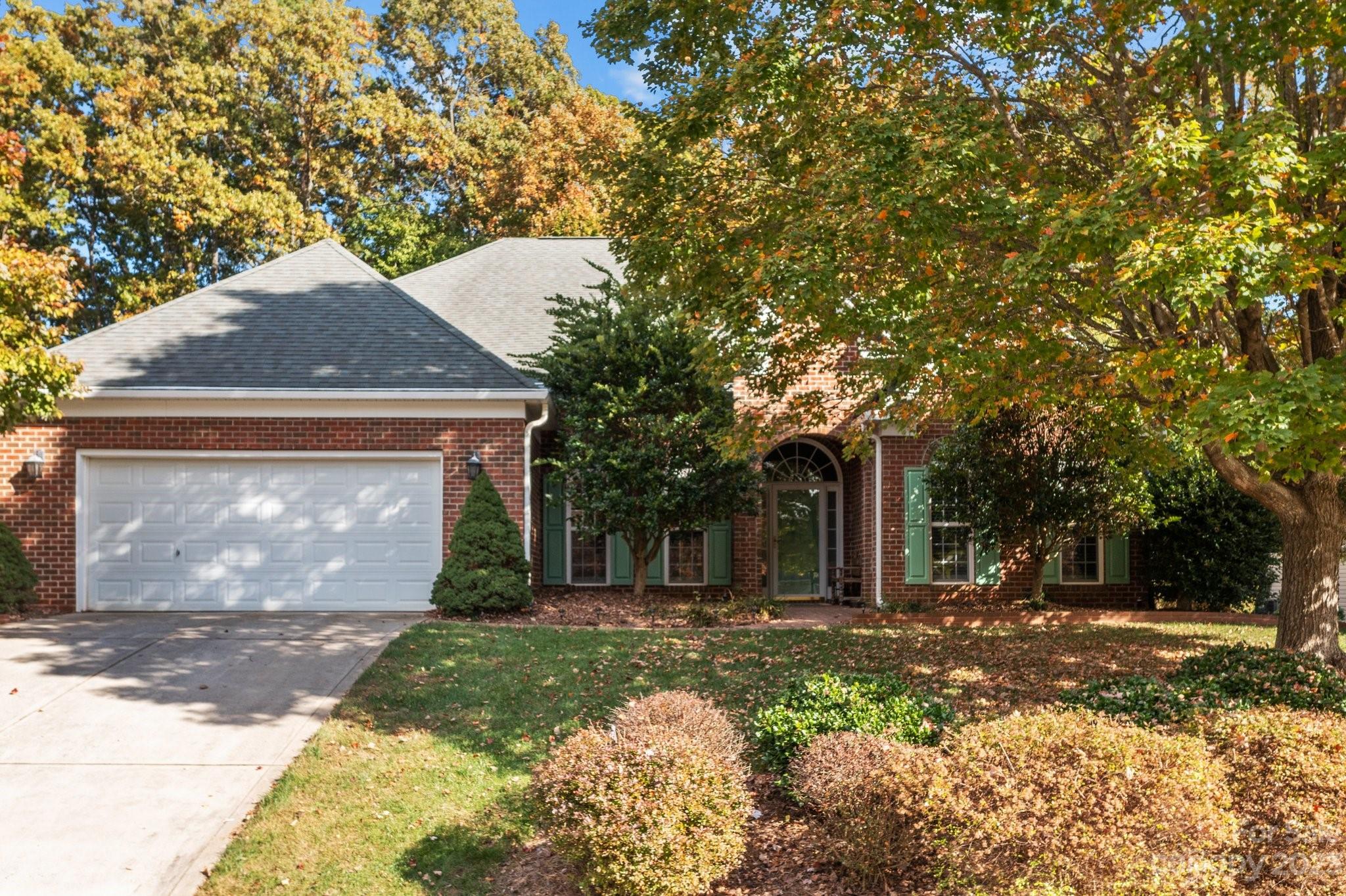 7701 Woodcrest Drive