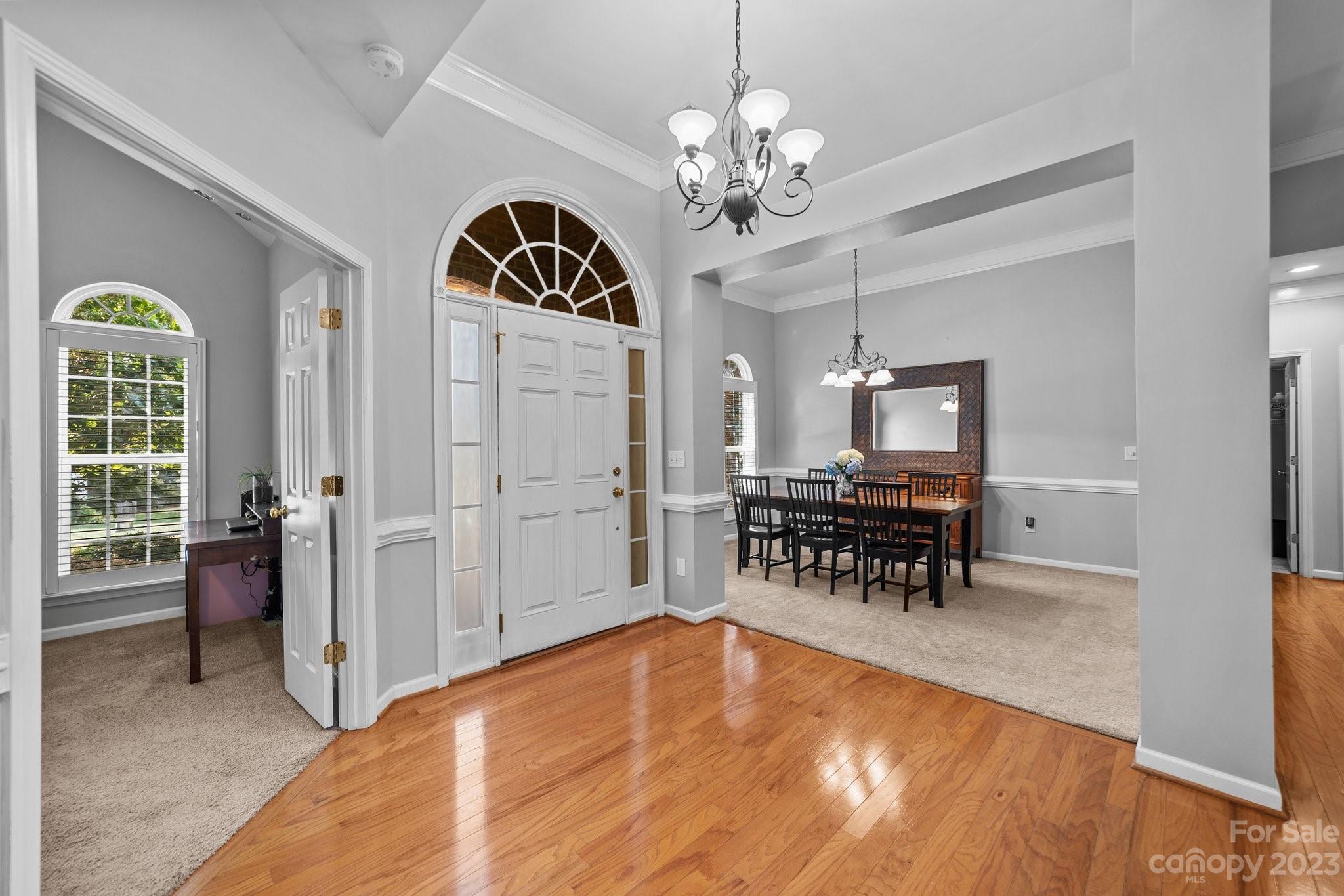 7701 Woodcrest Drive