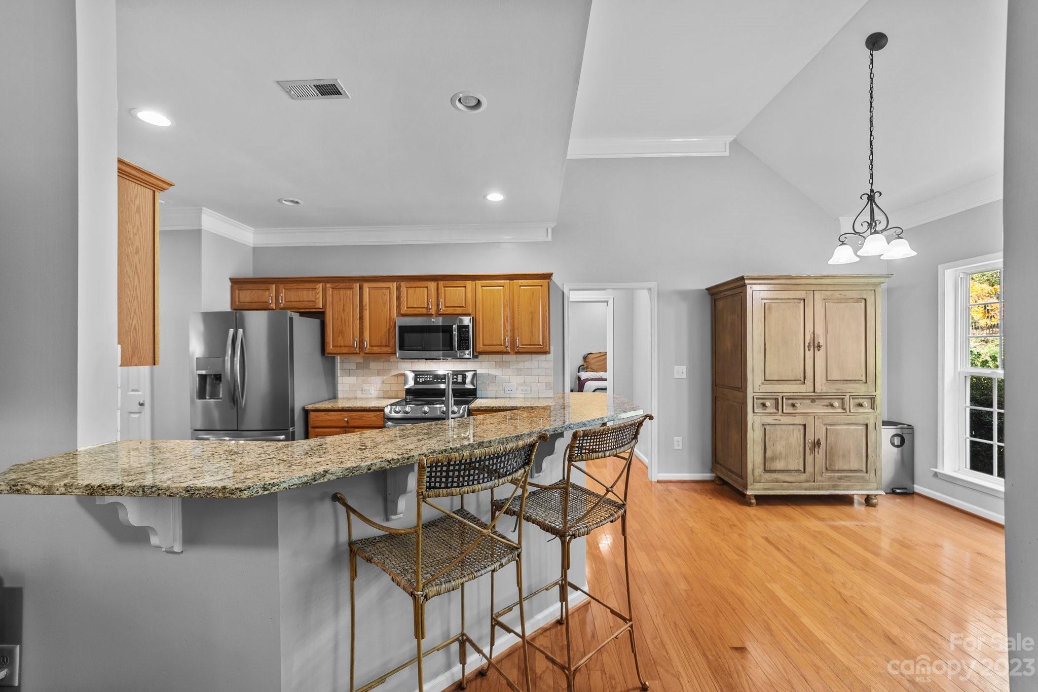 7701 Woodcrest Drive