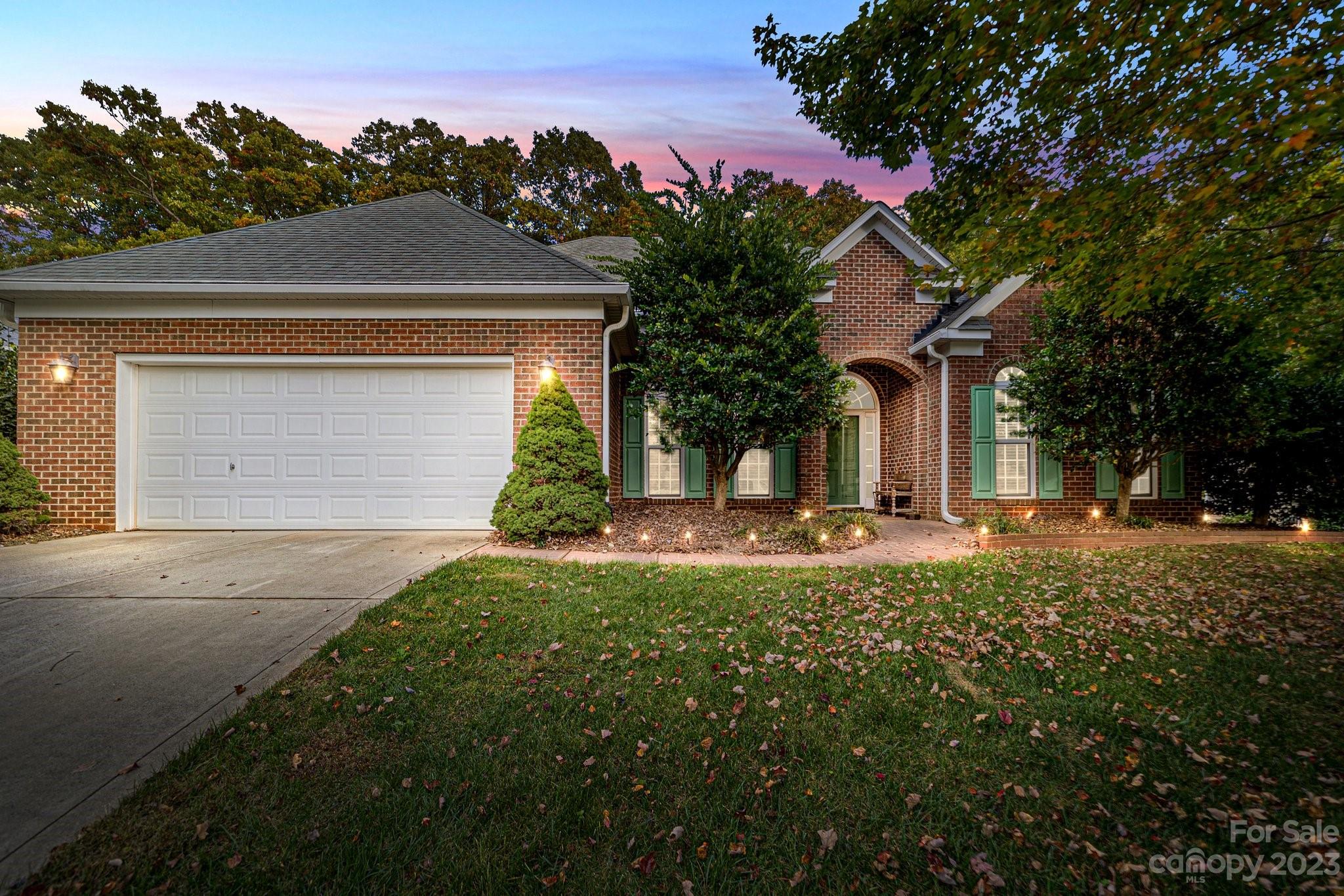 7701 Woodcrest Drive