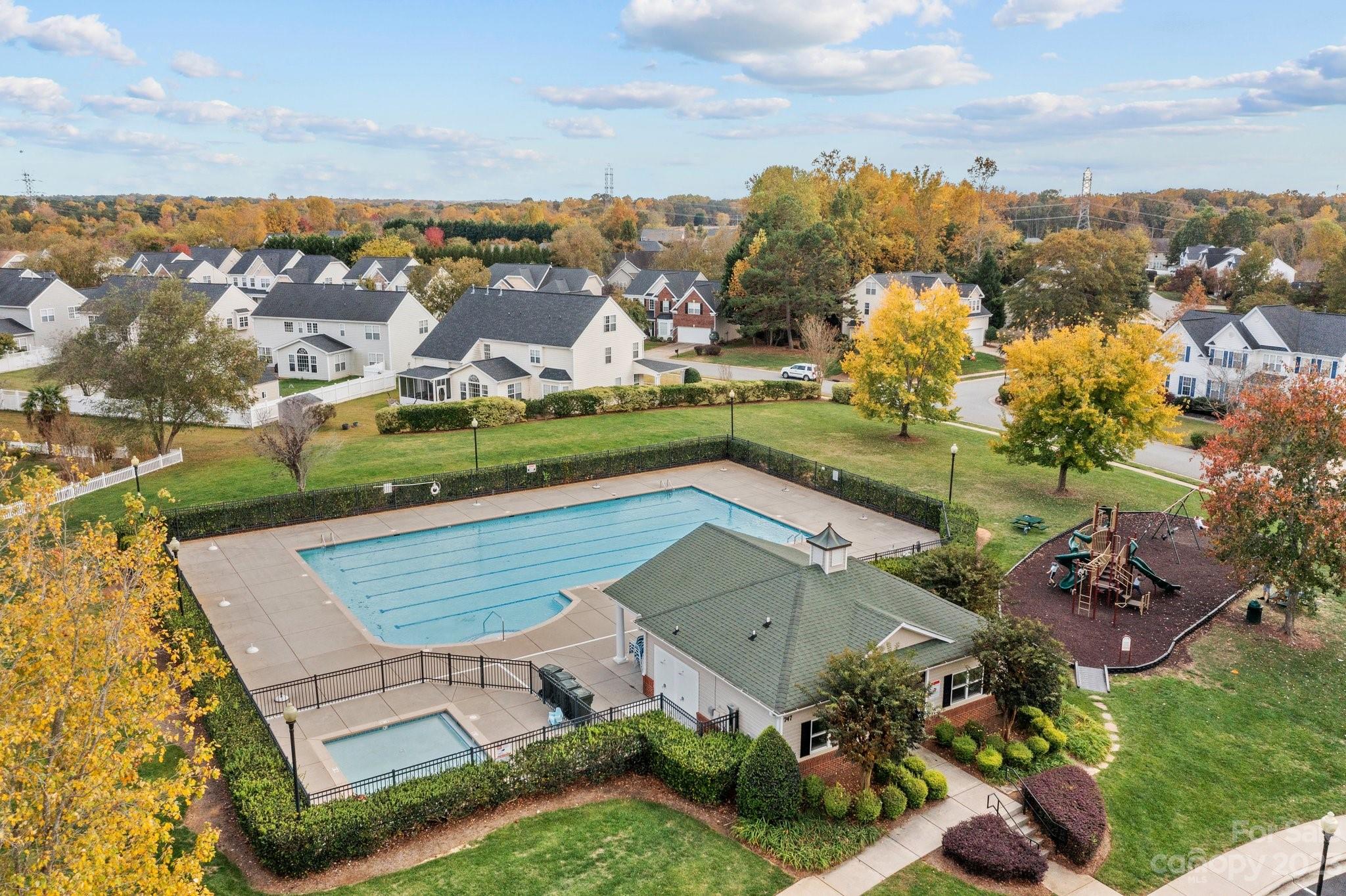 7701 Woodcrest Drive