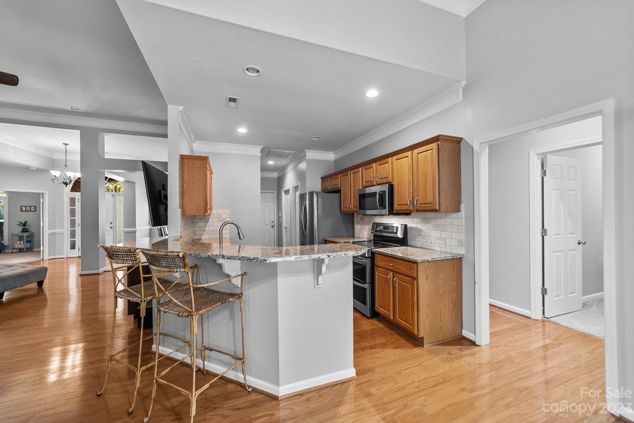 7701 Woodcrest Drive