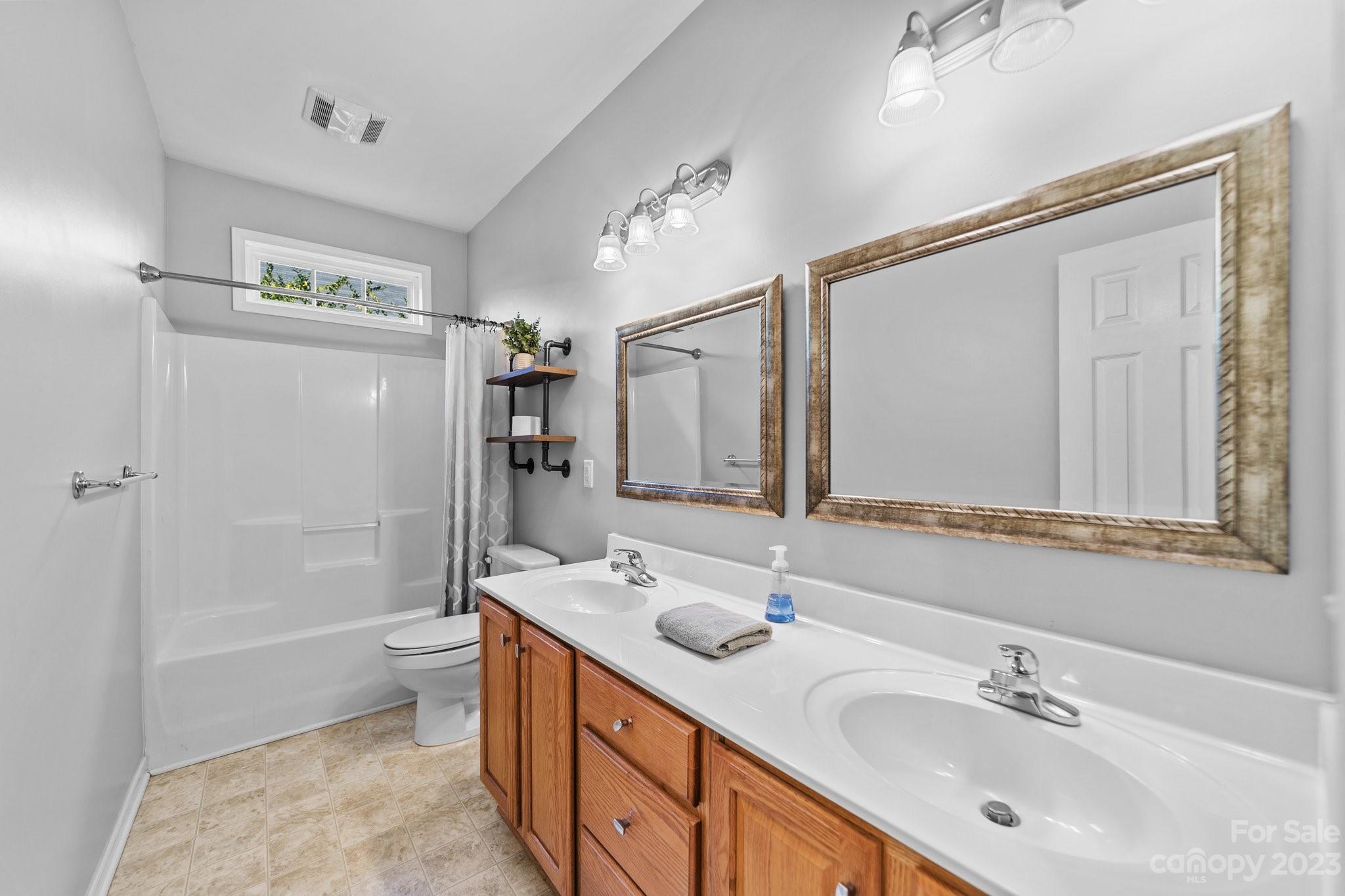 7701 Woodcrest Drive