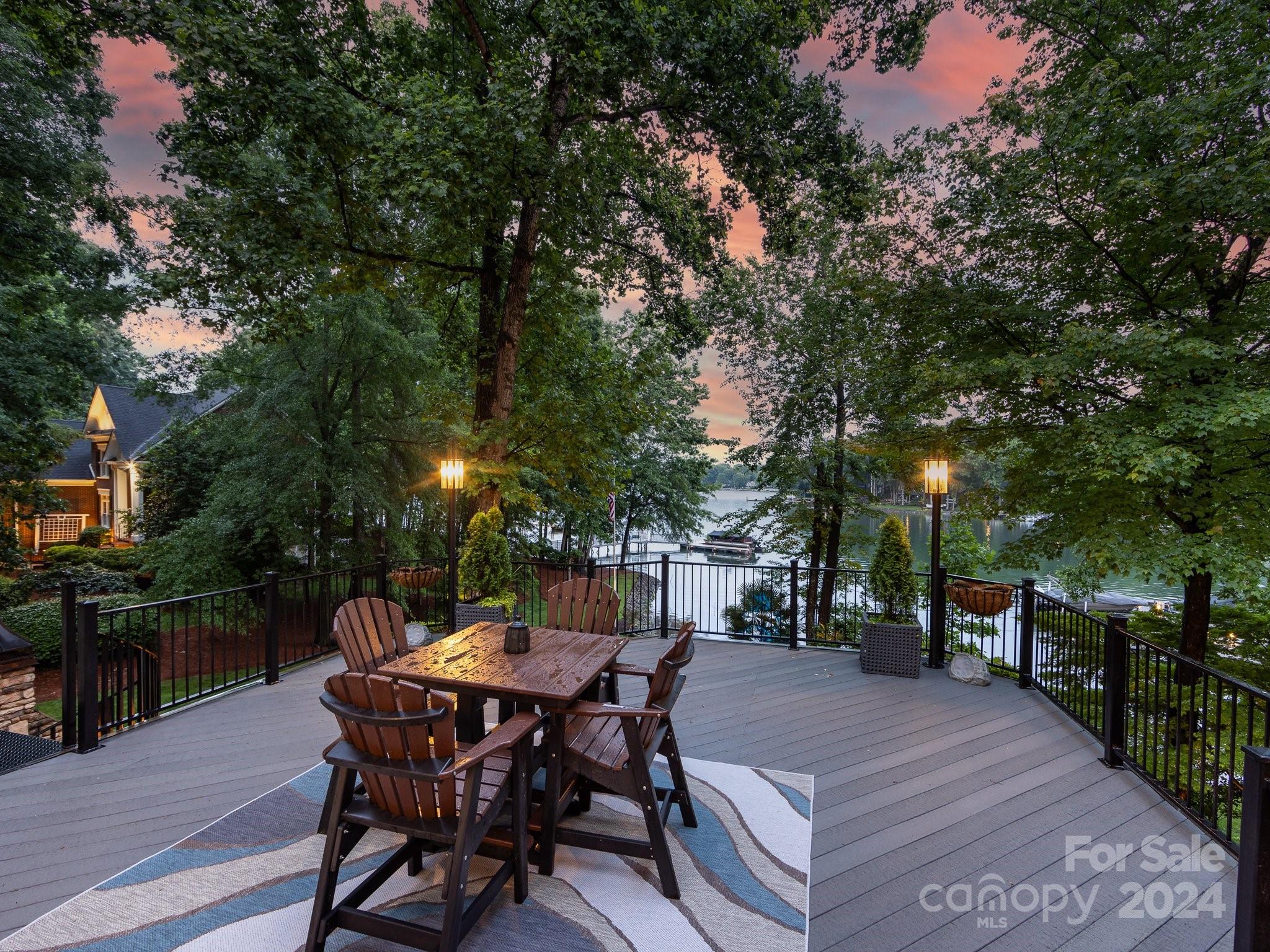 13922 Clarendon Pointe