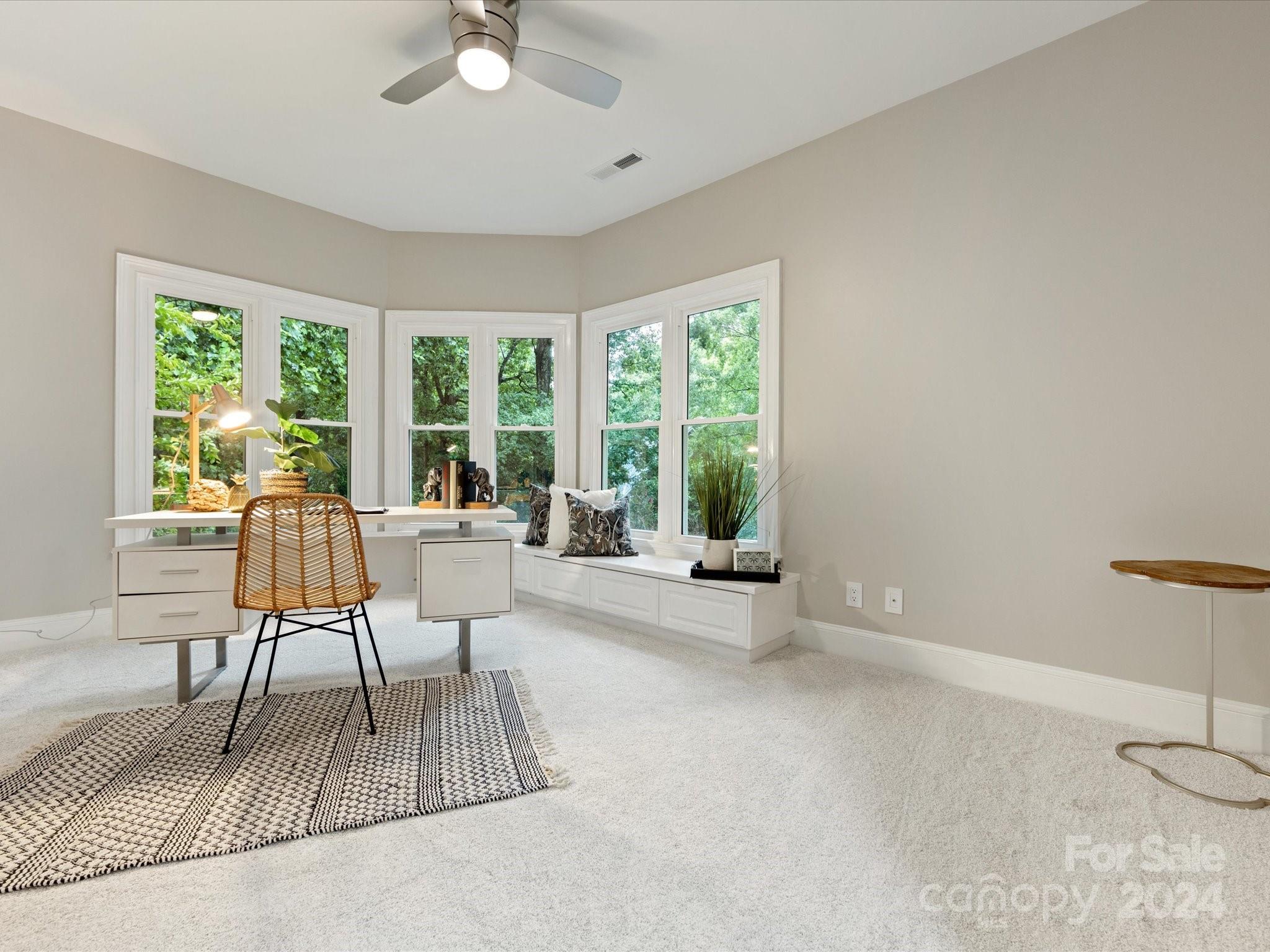 13922 Clarendon Pointe