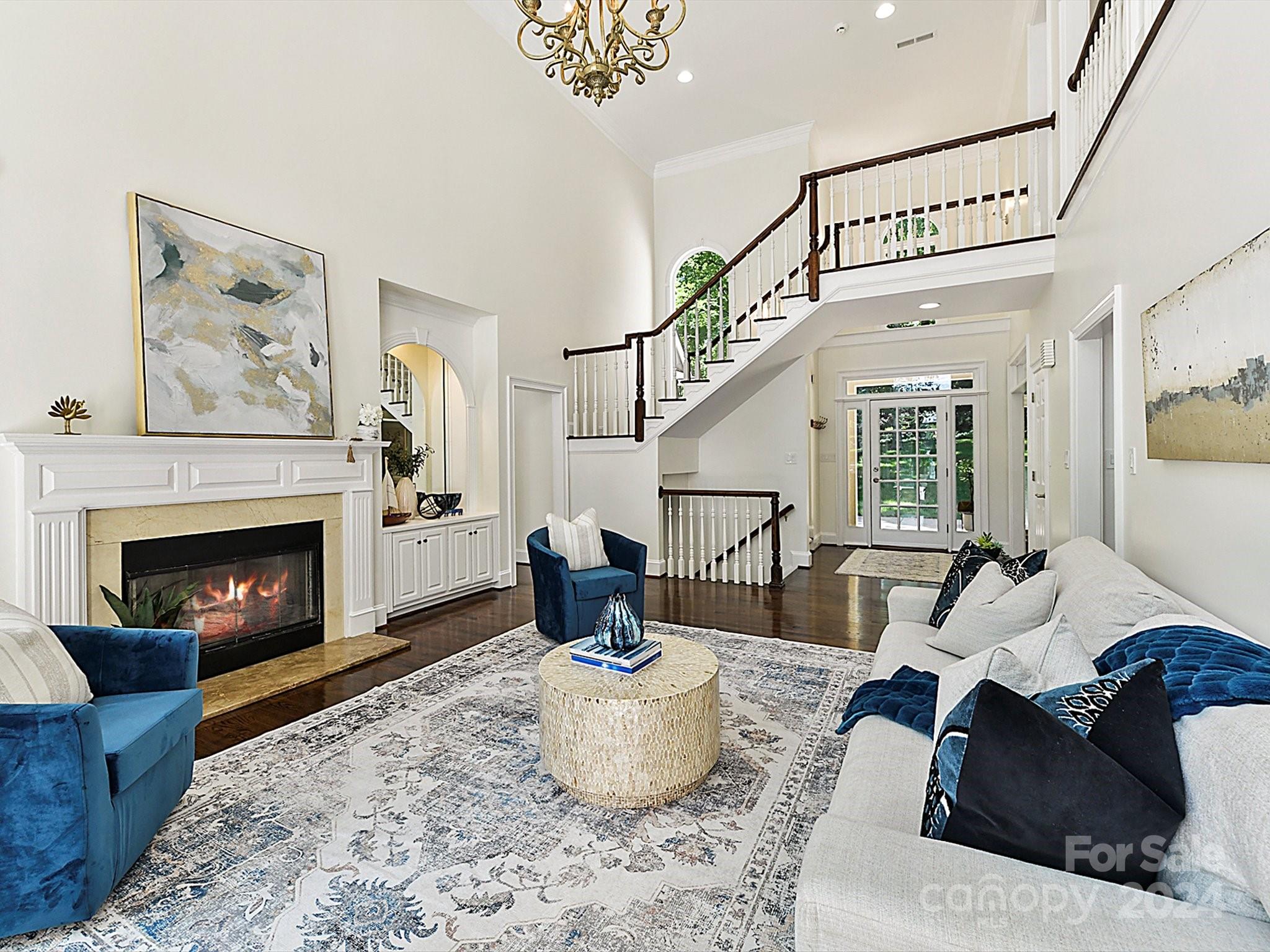 13922 Clarendon Pointe