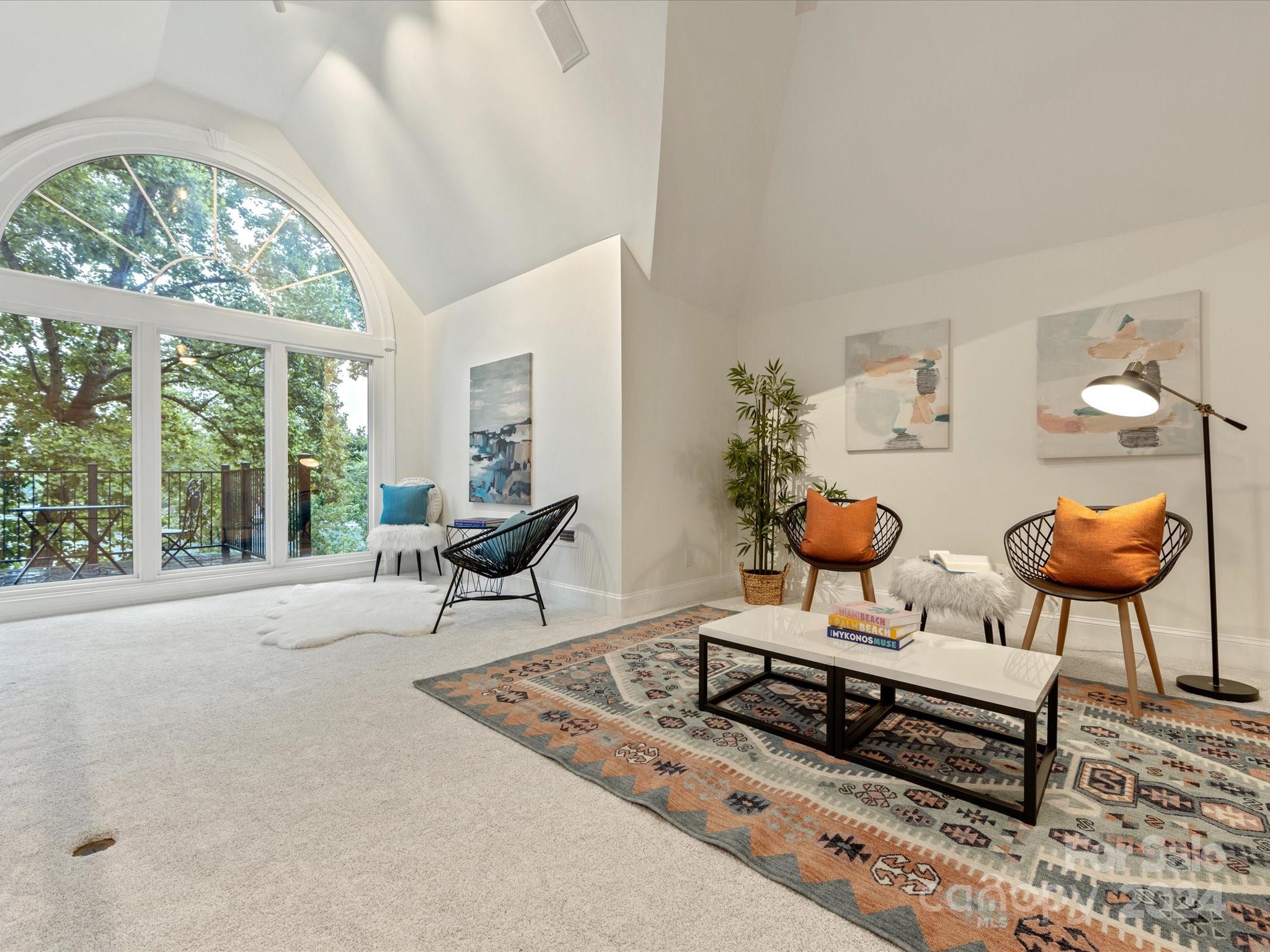 13922 Clarendon Pointe