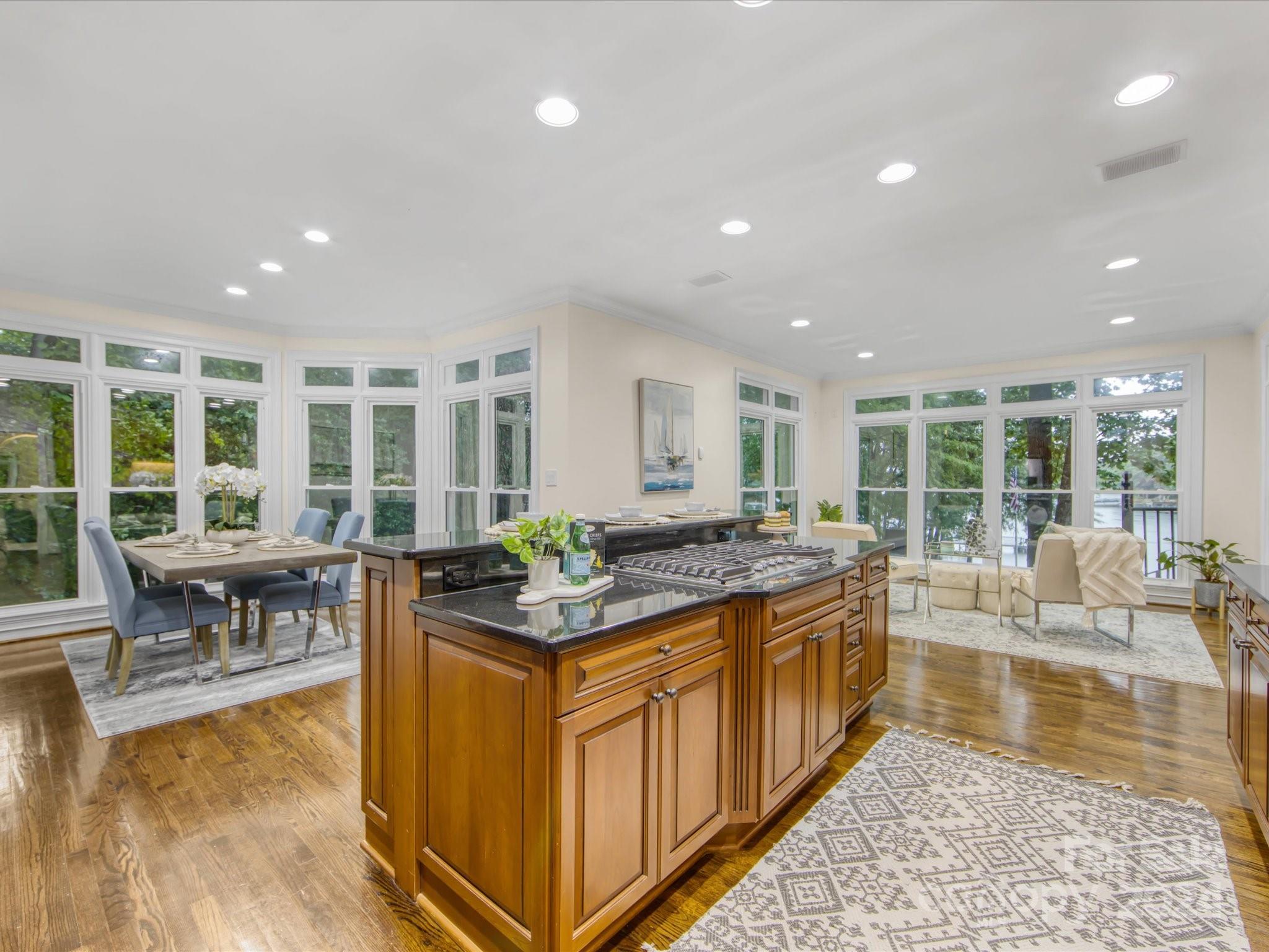 13922 Clarendon Pointe