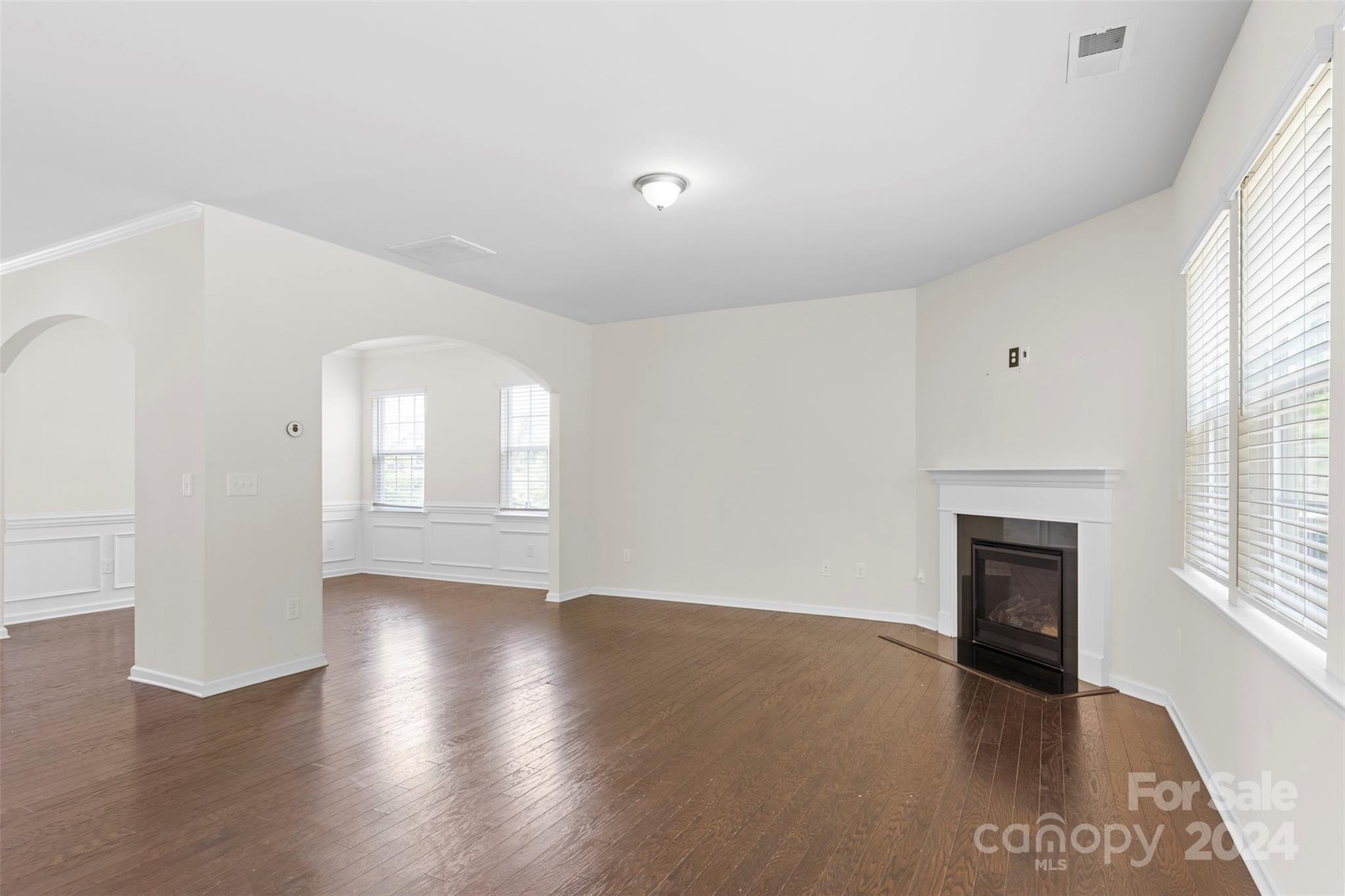 16327 Palisades Commons Drive