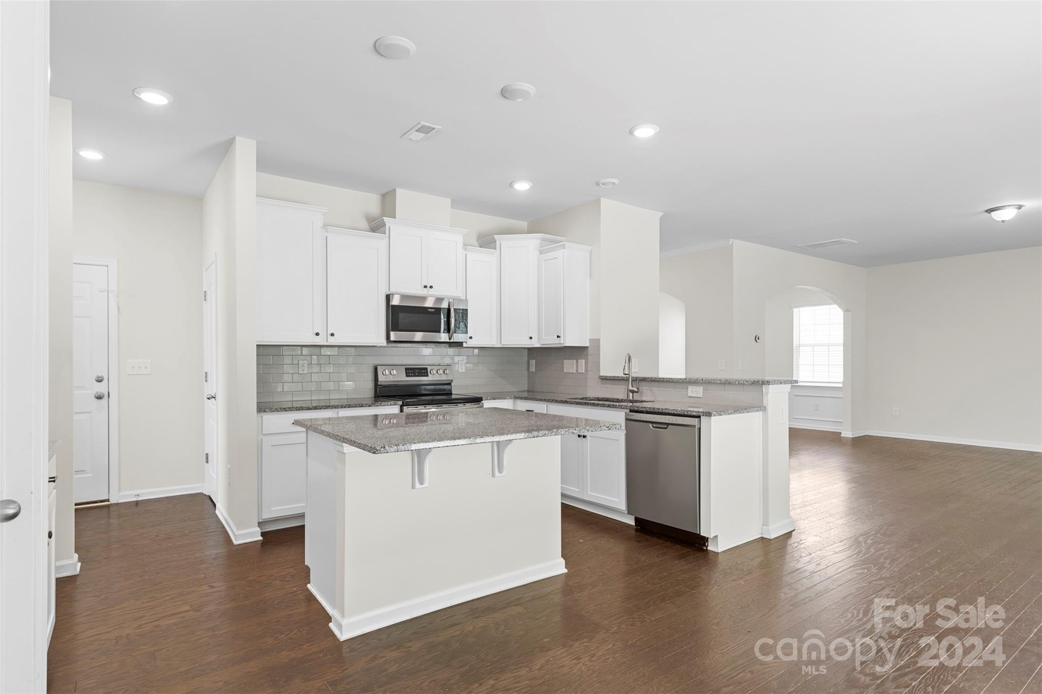 16327 Palisades Commons Drive