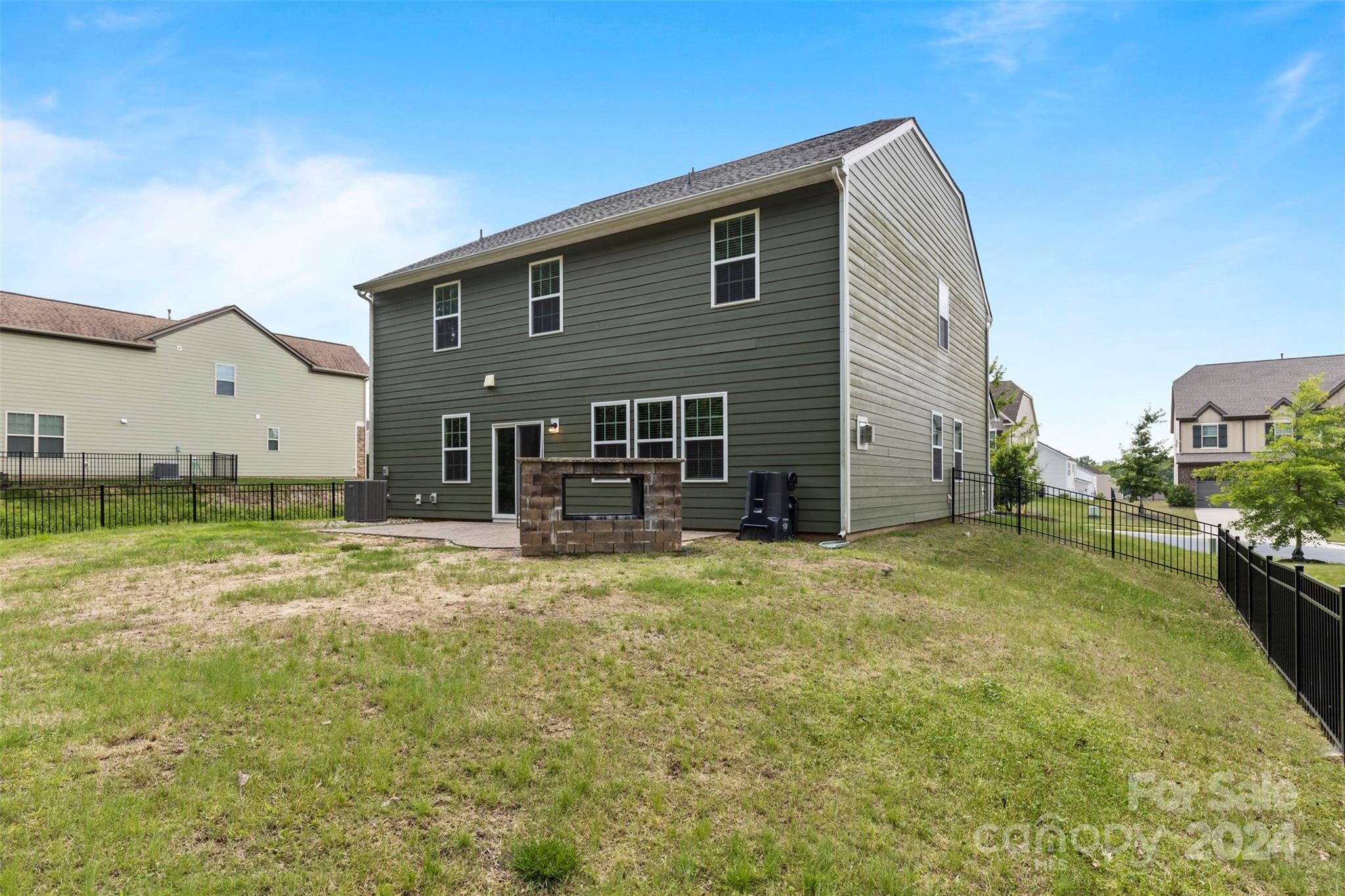 16327 Palisades Commons Drive