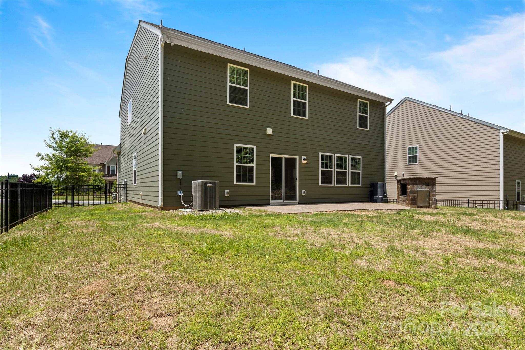 16327 Palisades Commons Drive