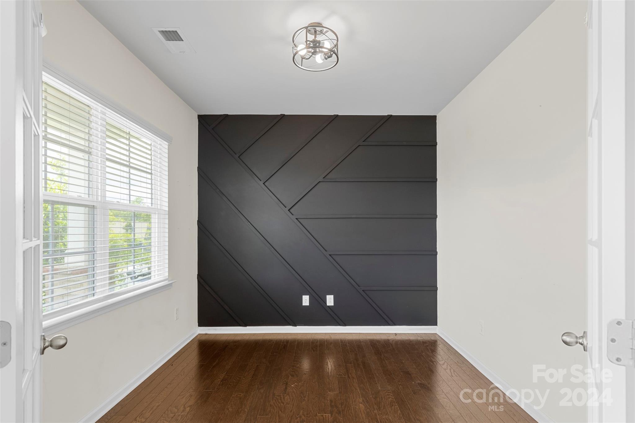 16327 Palisades Commons Drive