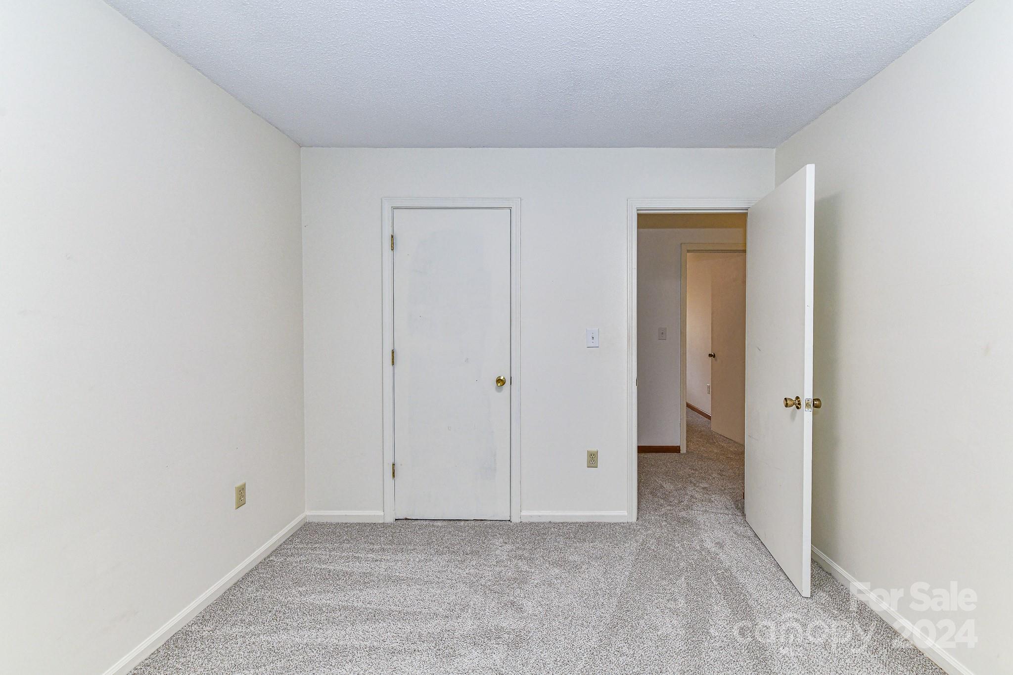 208 Cobblestone Lane