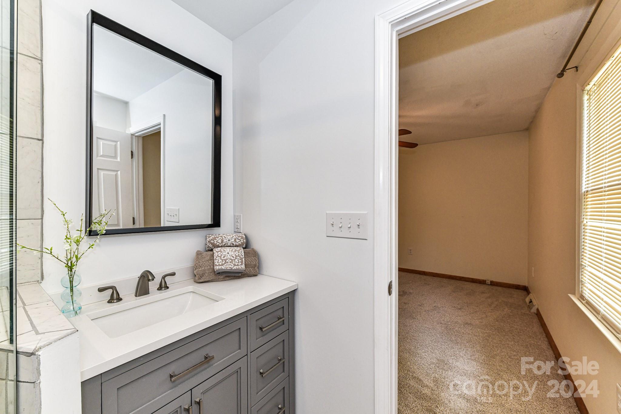 208 Cobblestone Lane