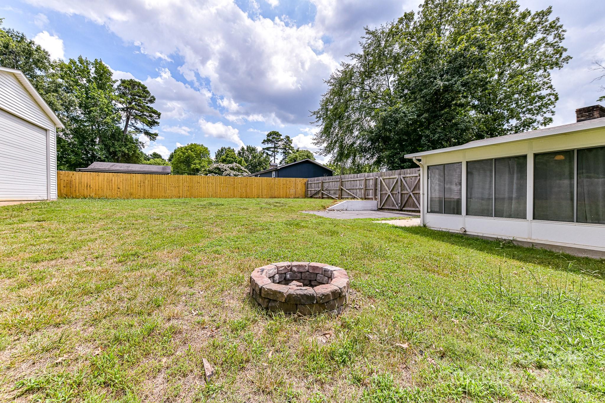 208 Cobblestone Lane