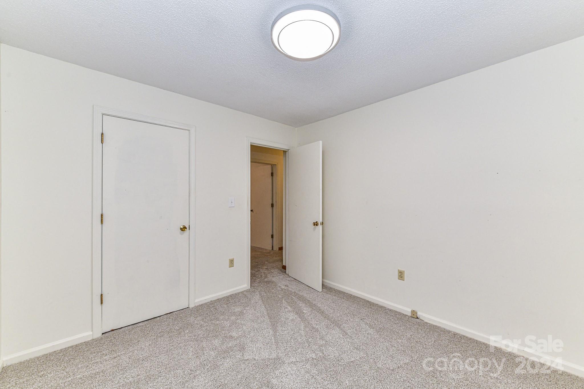 208 Cobblestone Lane