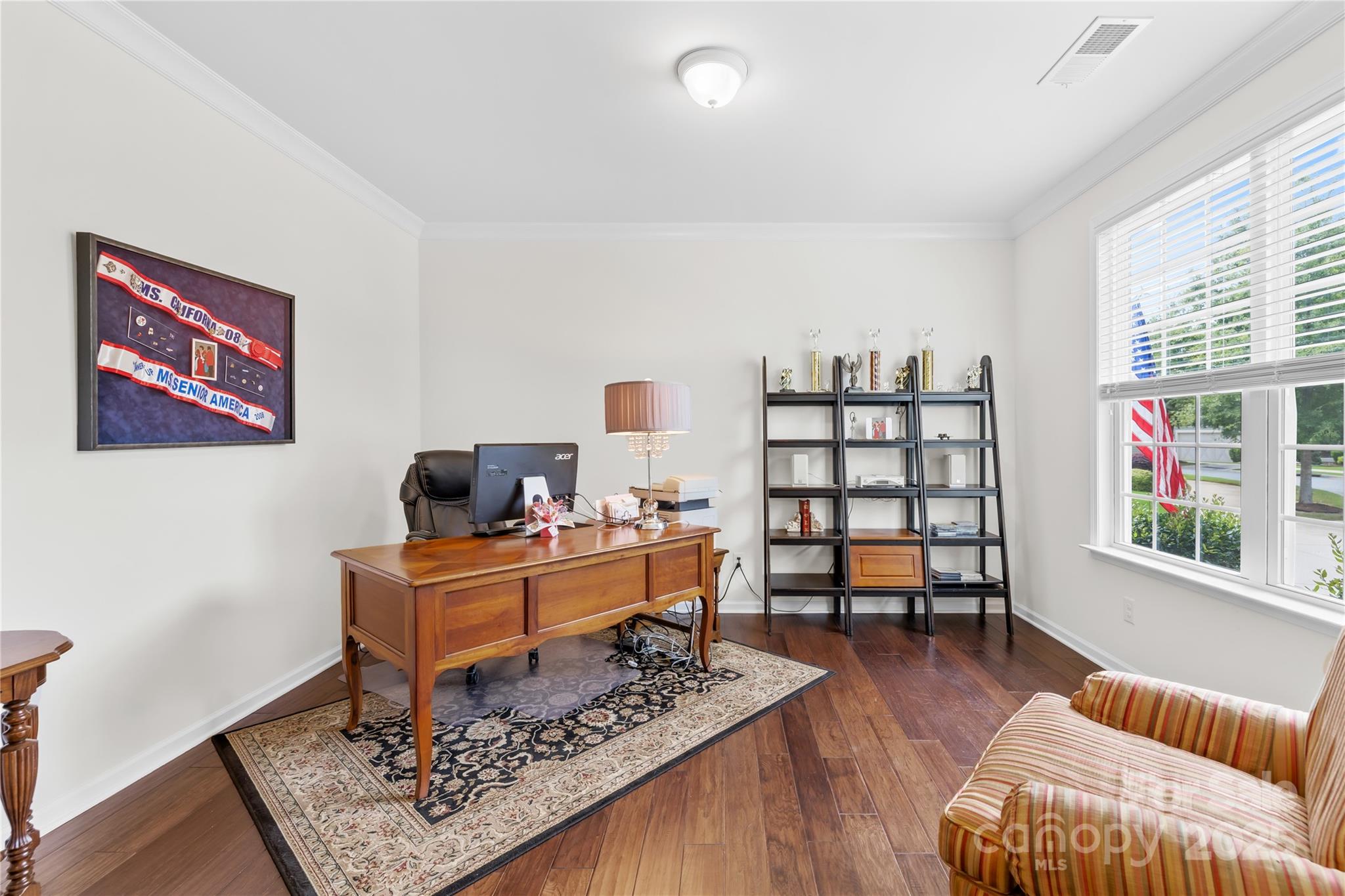 8515 Shadetree Street