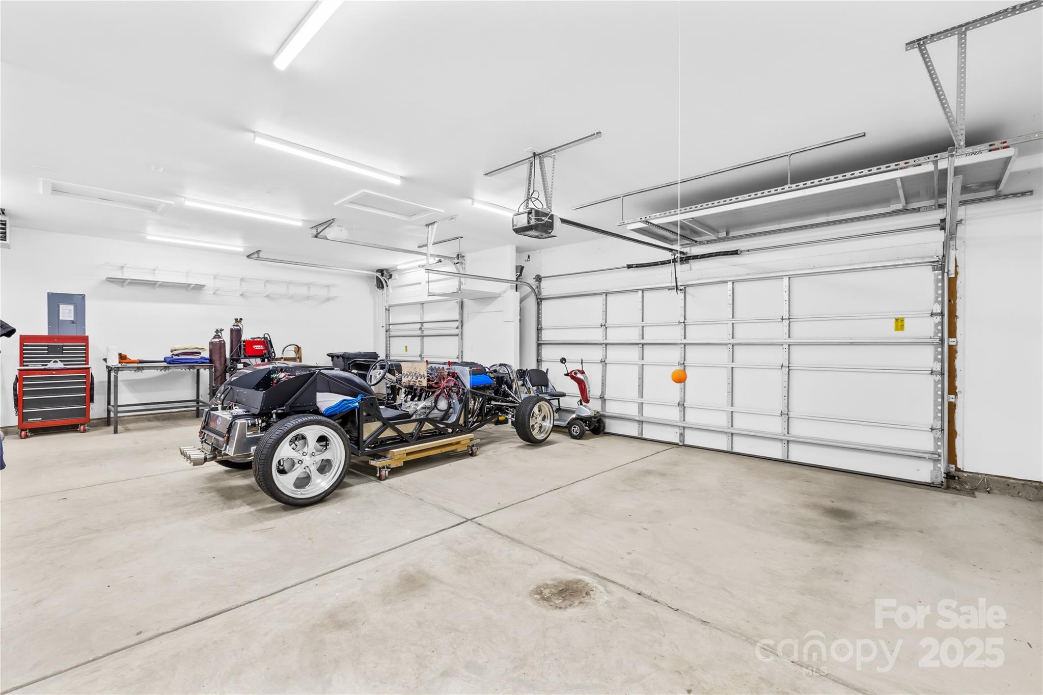 8515 Shadetree Street