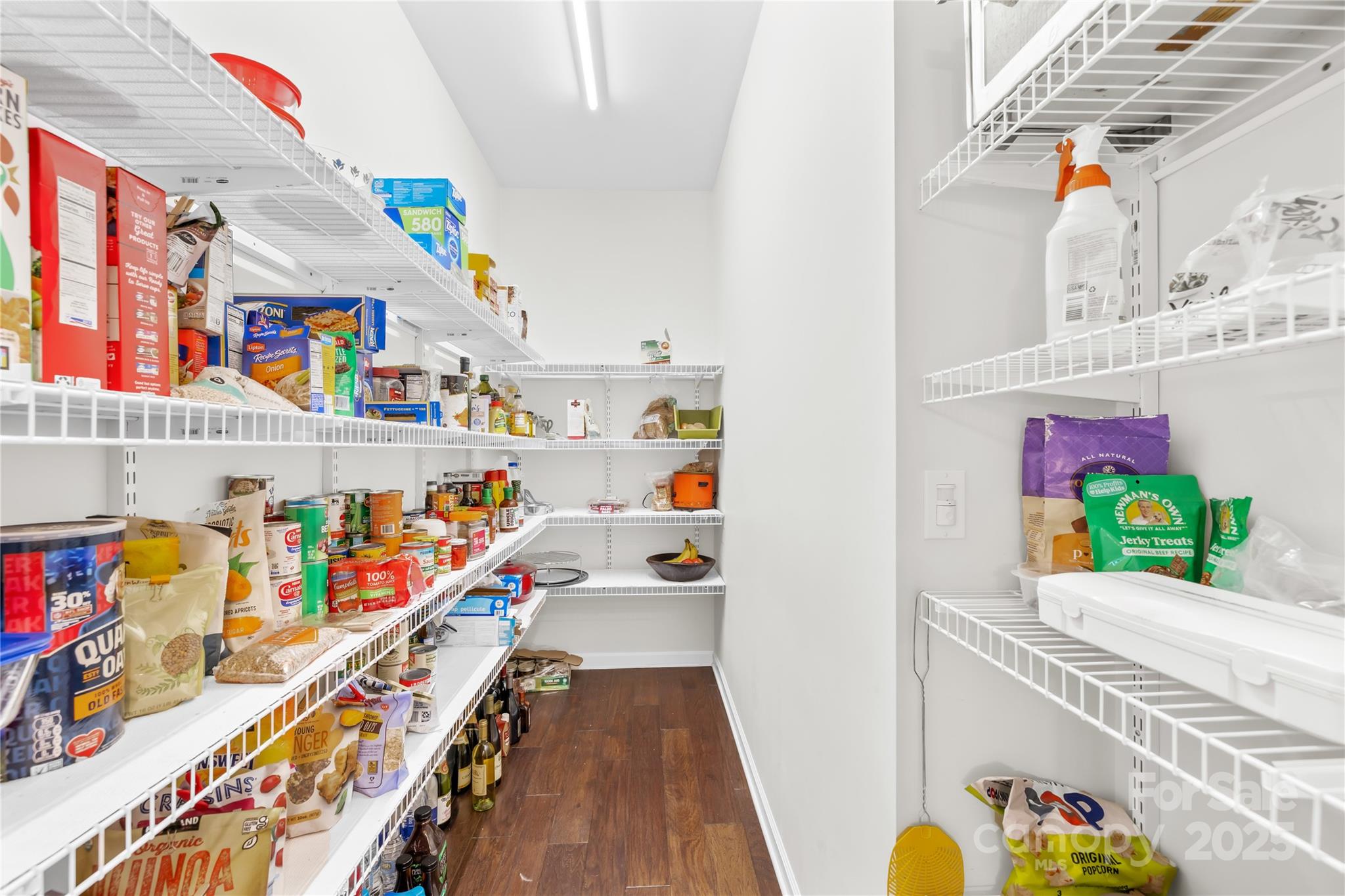 8515 Shadetree Street