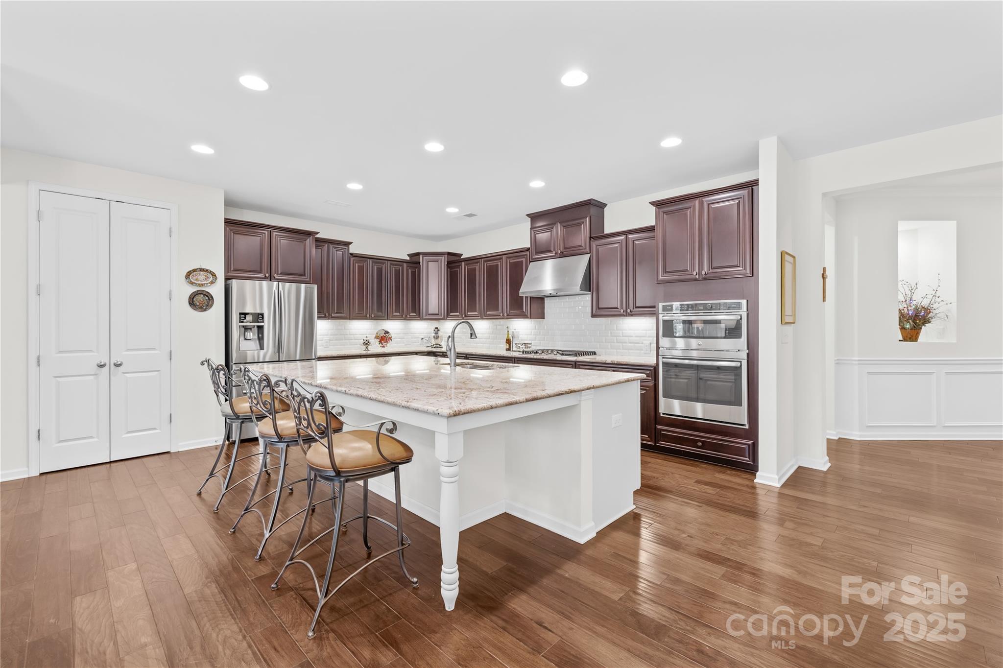 8515 Shadetree Street