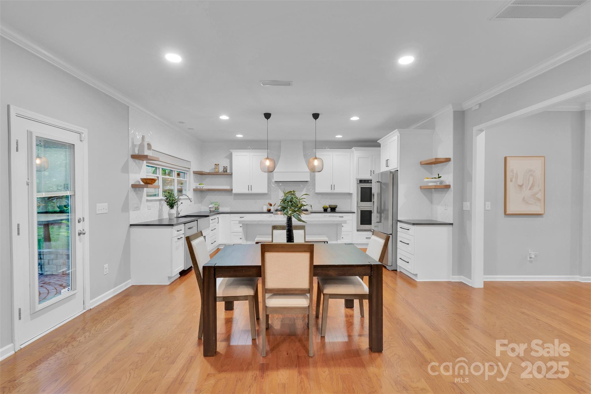 226 Bubbling Well Road