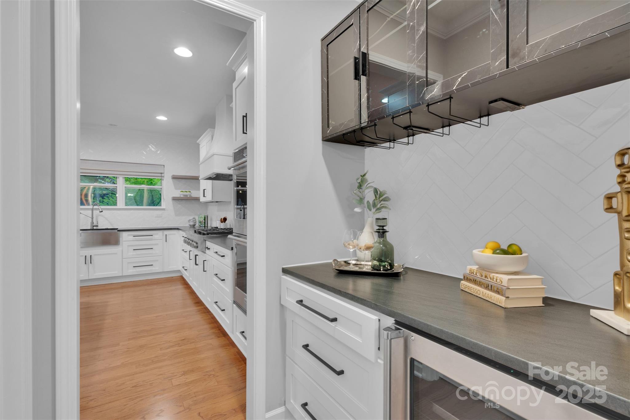 226 Bubbling Well Road