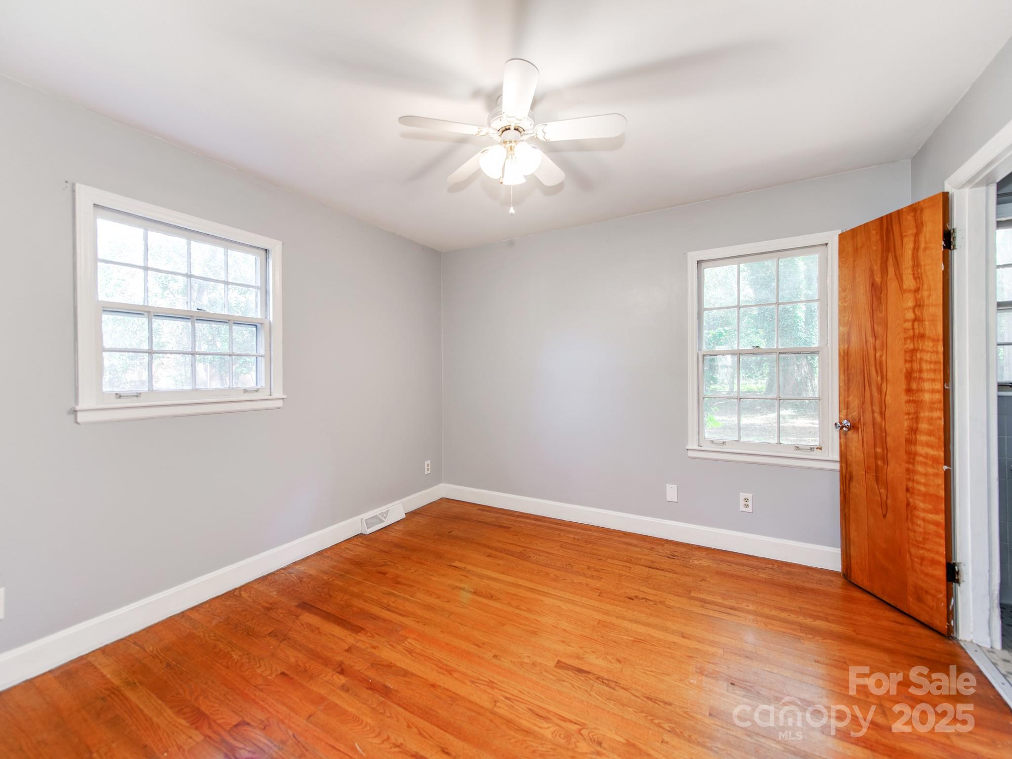 5913 Rose Valley Drive