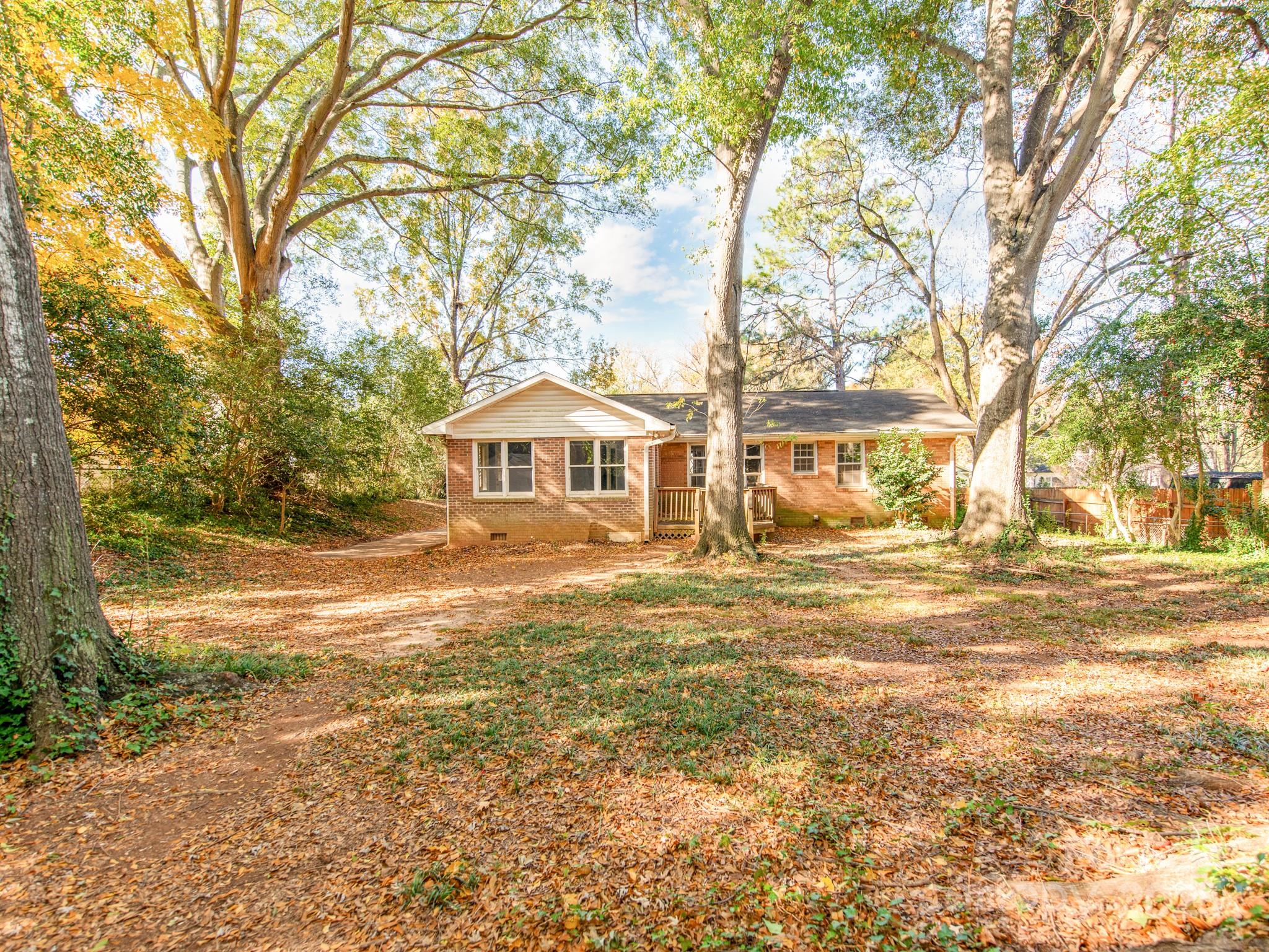 5913 Rose Valley Drive