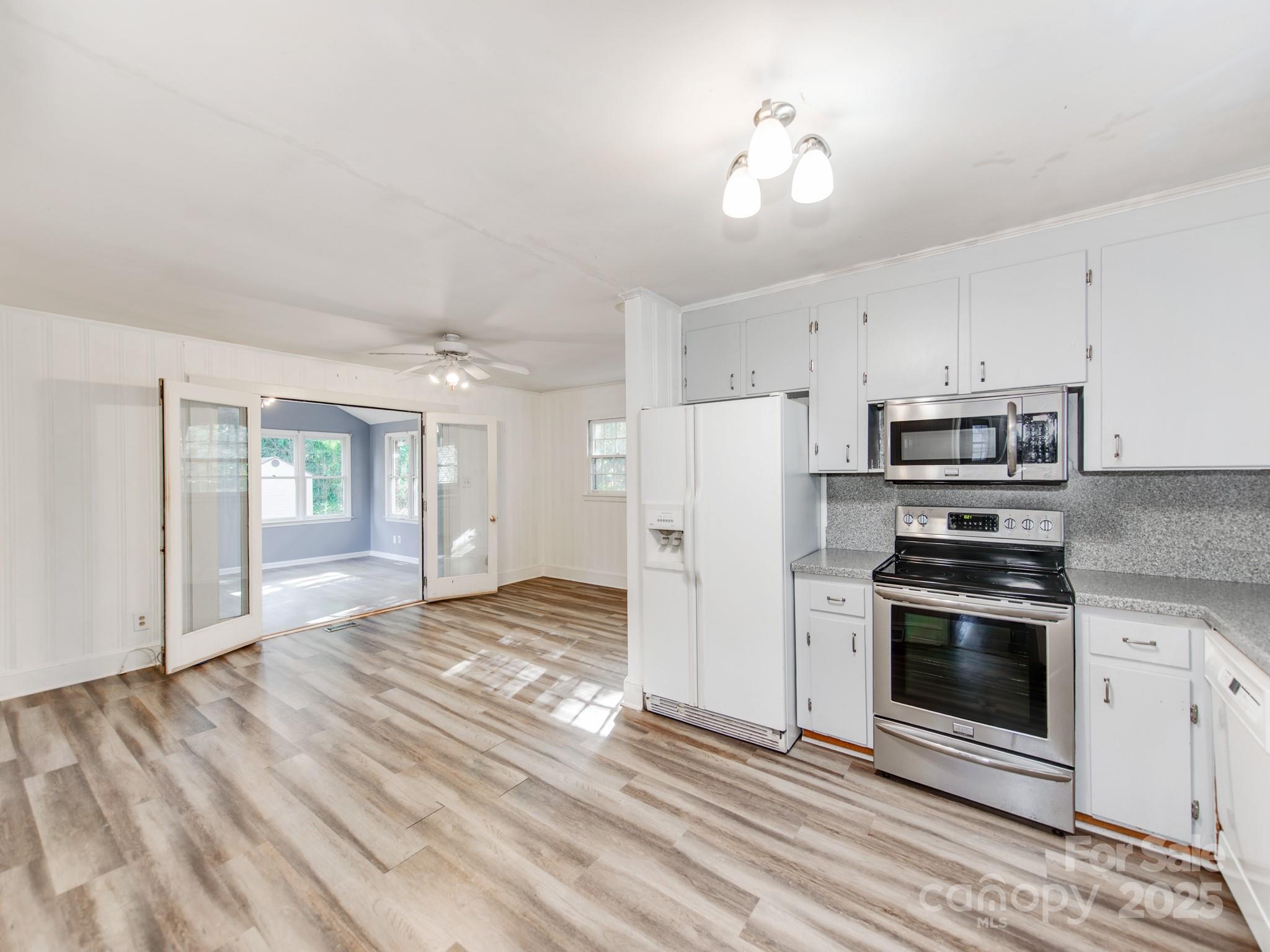 5913 Rose Valley Drive