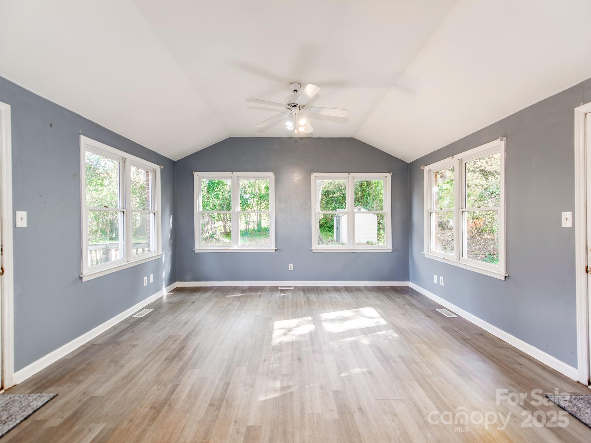 5913 Rose Valley Drive