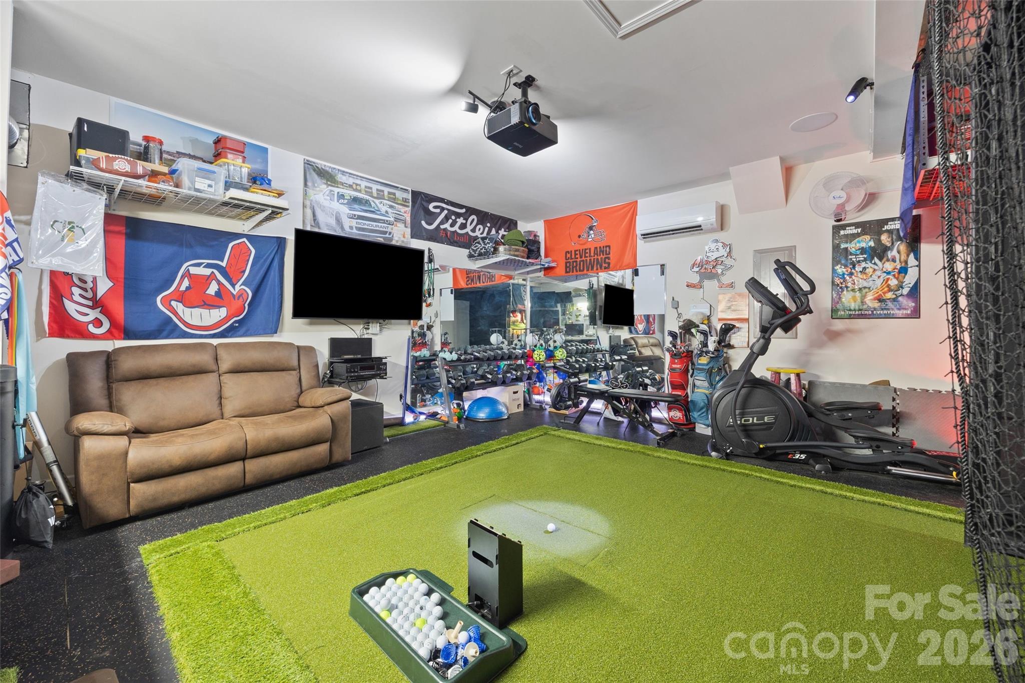 8605 Mccullough Club Drive