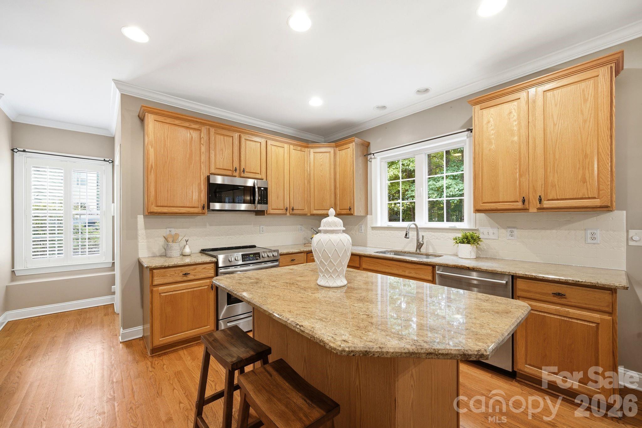 2937 Shady Reach Lane