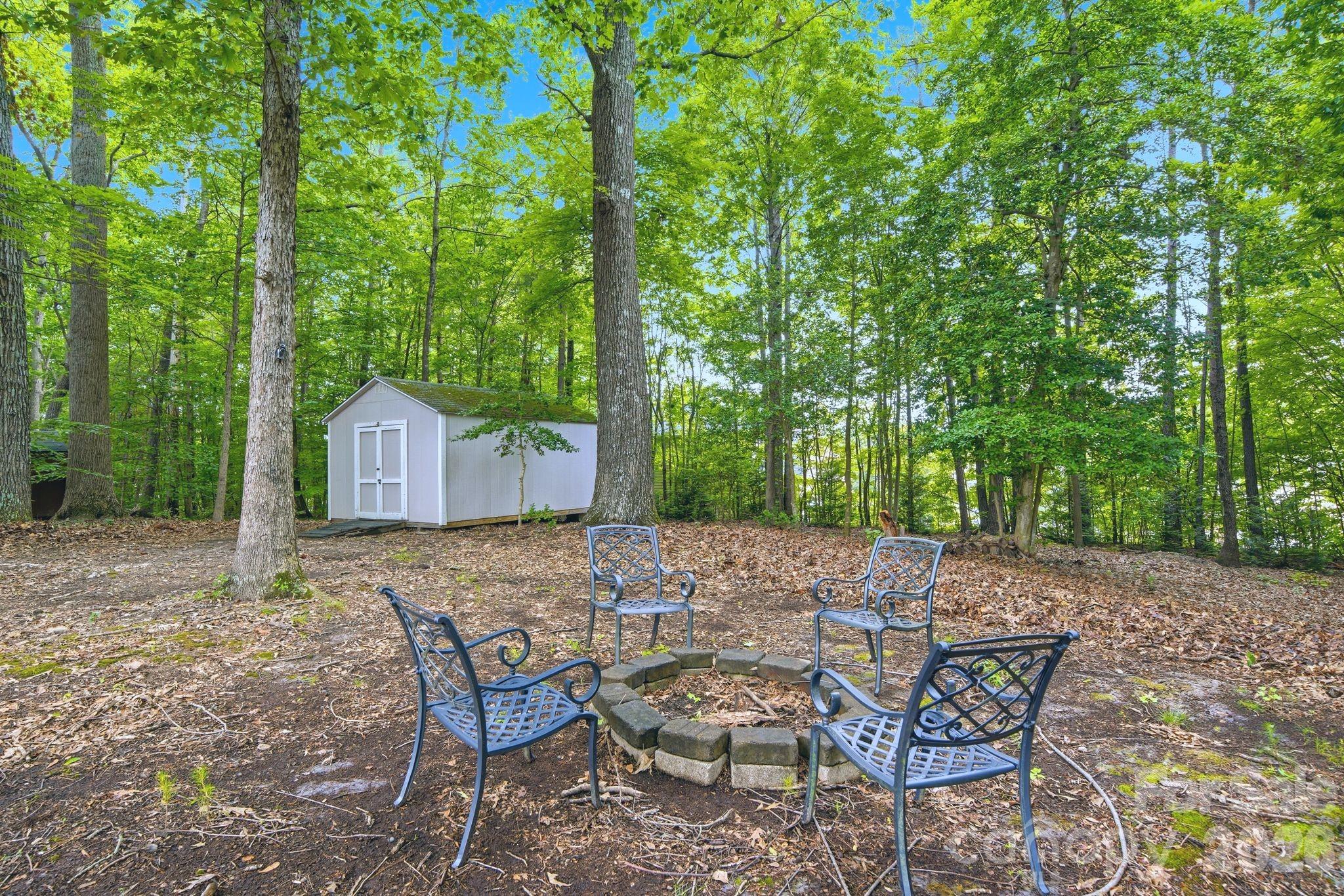 2937 Shady Reach Lane