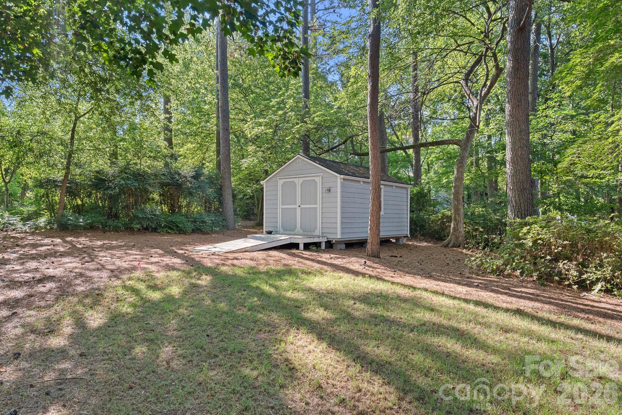 121 Lake Pine Road