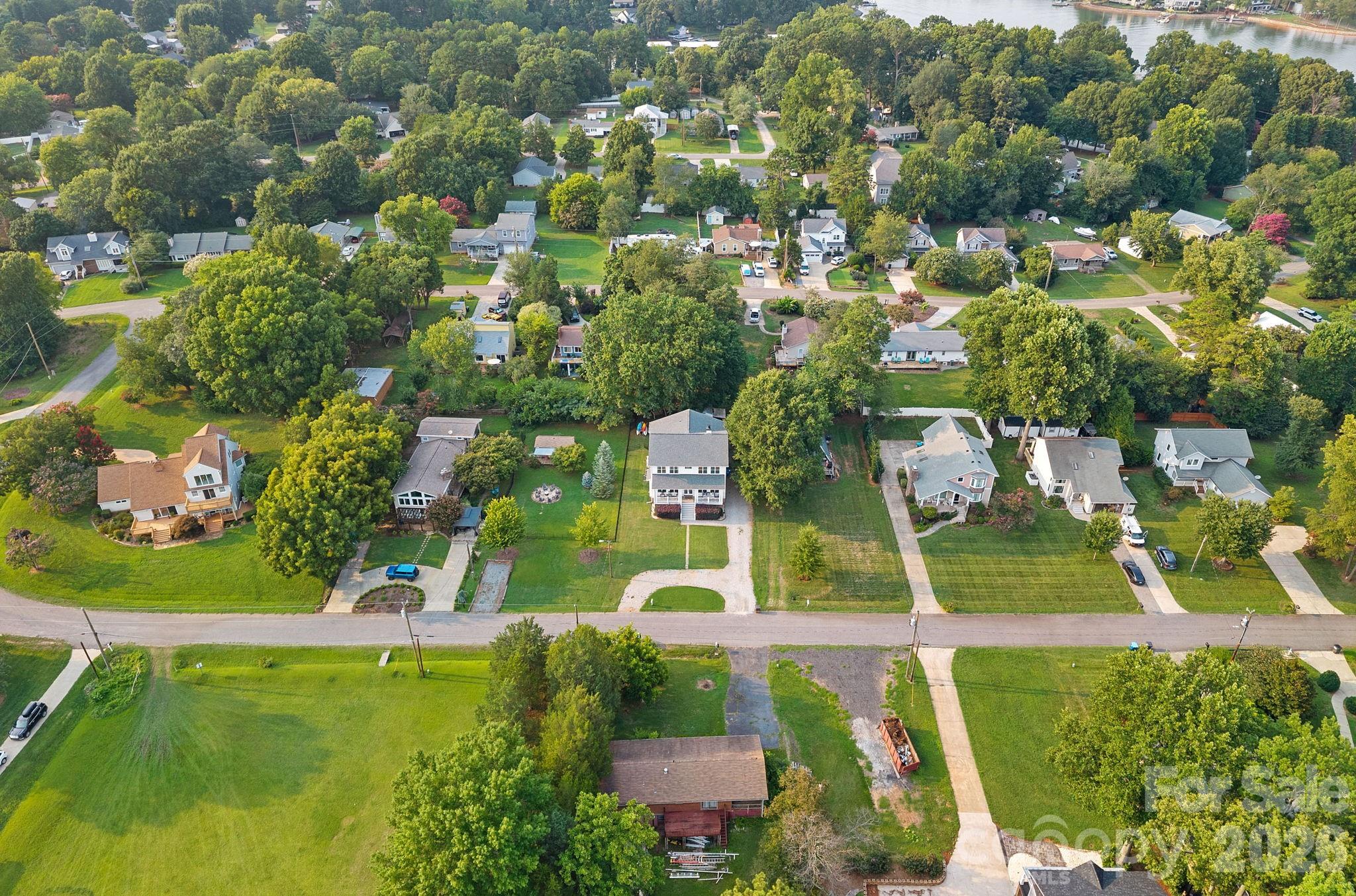 135 Surfside Lane