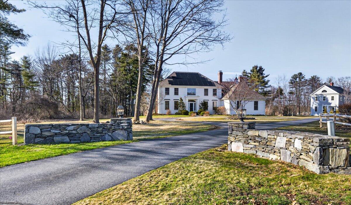 22 Royall Point Road