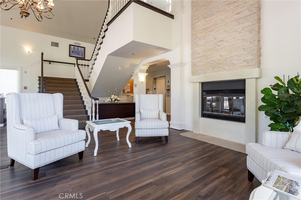 1682 Circa Del Lago A308