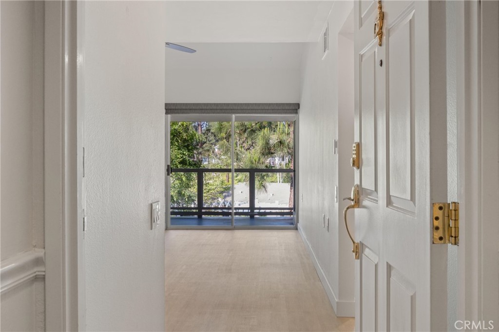 1682 Circa Del Lago A308