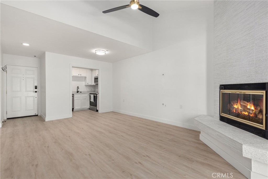 1682 Circa Del Lago A308