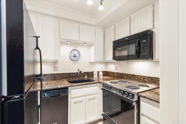 1560 Circa Del Lago # D301