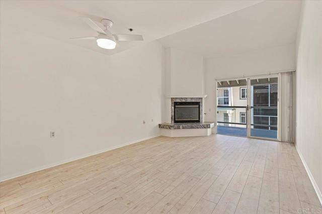 1560 Circa Del Lago # D301