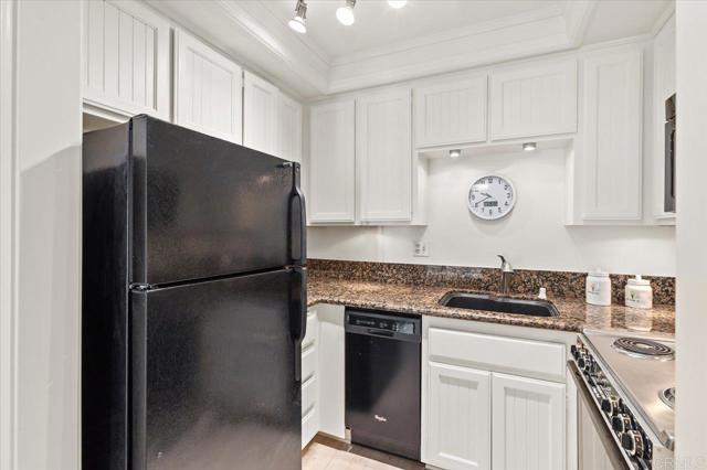 1560 Circa Del Lago # D301