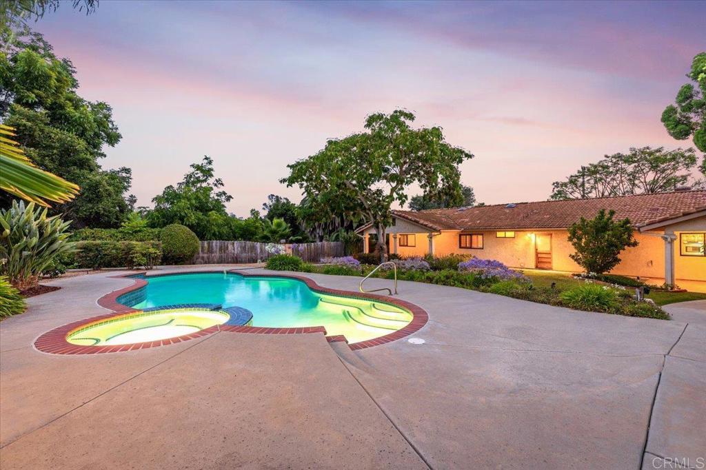 1319 Independence Way