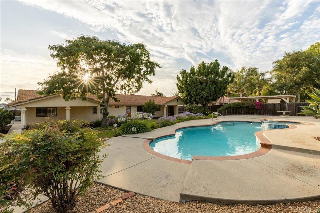 1319 Independence Way