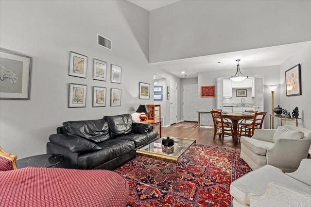 1560 Circa Del Lago # D303