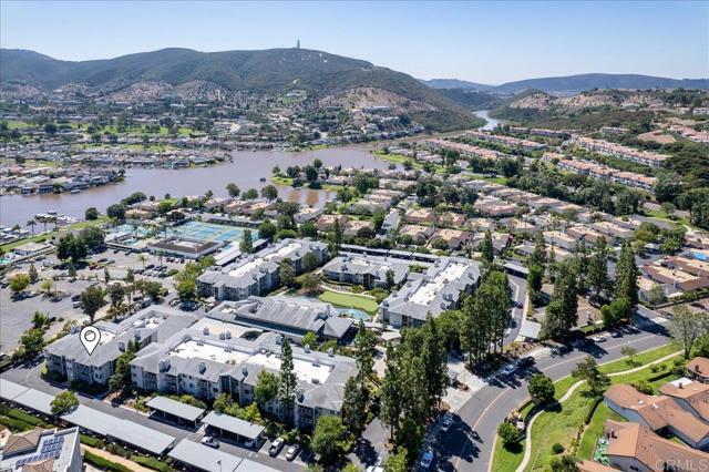 1560 Circa Del Lago # D303