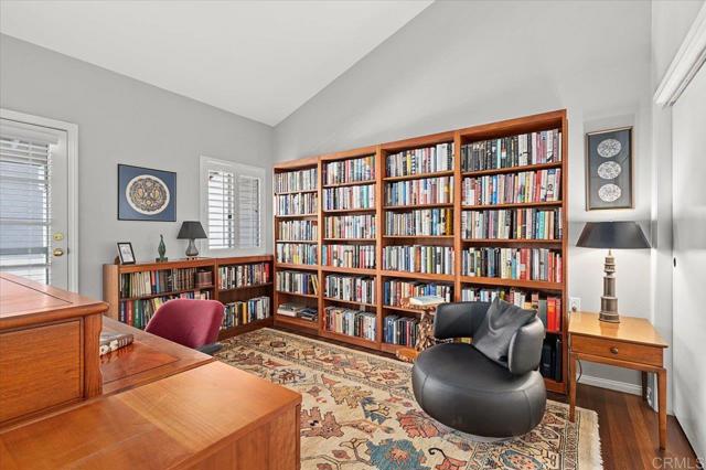 1560 Circa Del Lago # D303